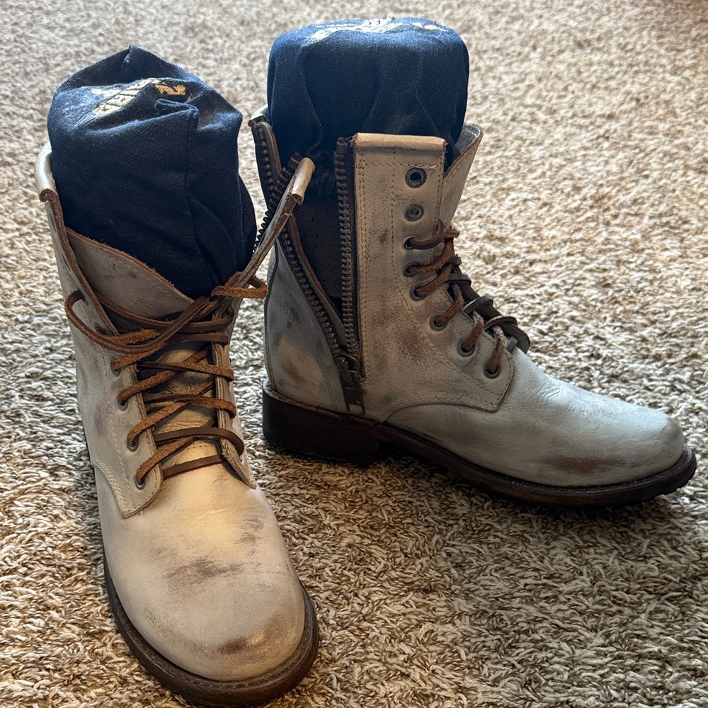 Freebird Manchester boots